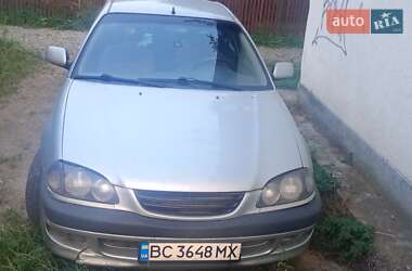 Лифтбек Toyota Avensis 2000 в Стрые