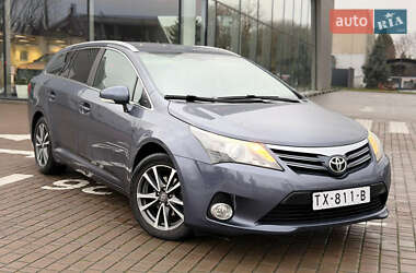 Універсал Toyota Avensis 2013 в Львові