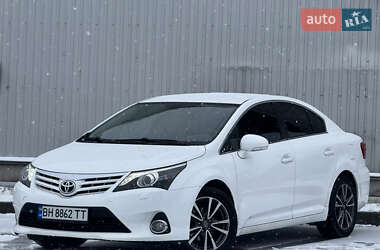 Седан Toyota Avensis 2012 в Киеве