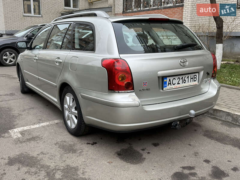 Универсал Toyota Avensis 2005 в Луцке