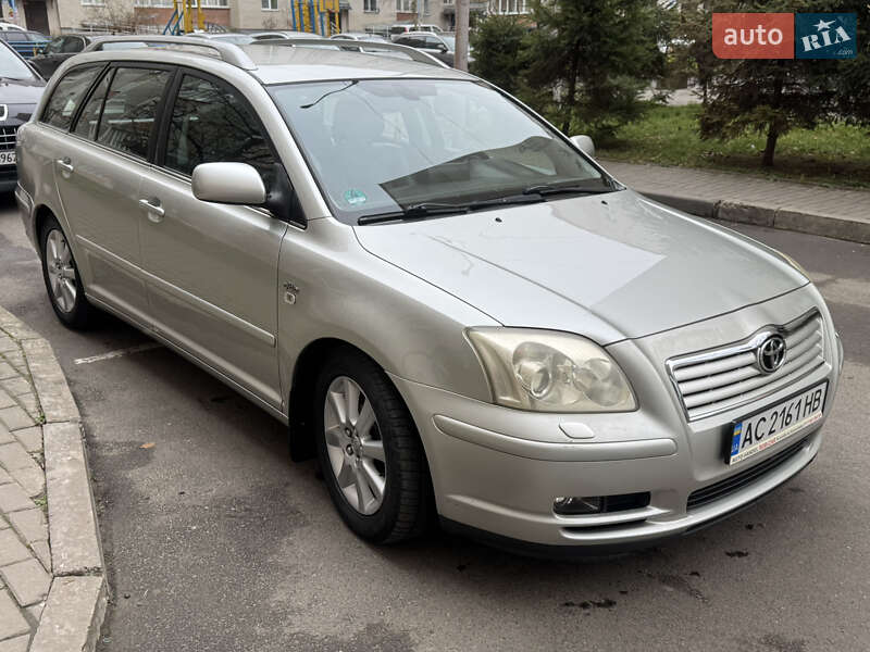 Универсал Toyota Avensis 2005 в Луцке