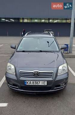 Універсал Toyota Avensis 2005 в Києві