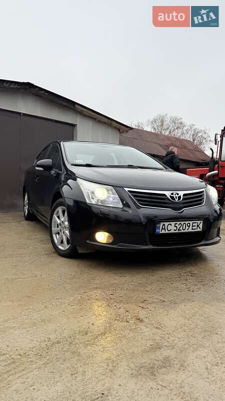 Toyota Avensis 2010