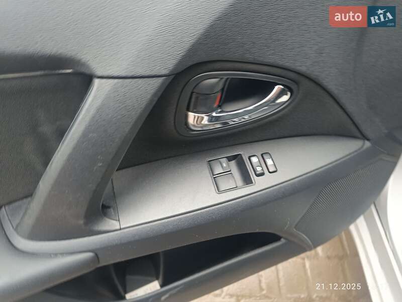 Універсал Toyota Avensis 2009 в Городку