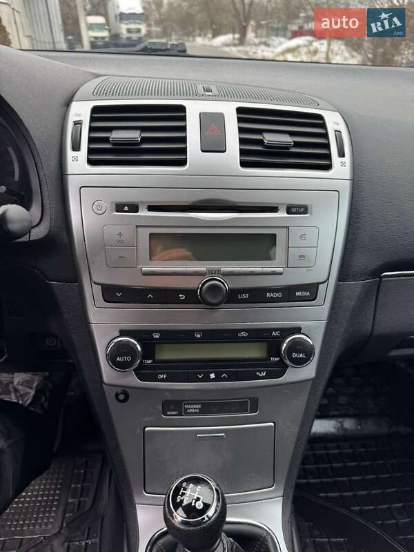 Универсал Toyota Avensis 2013 в Черновцах фото 13 Универсал Toyota Avensis 2013 в Черновцах