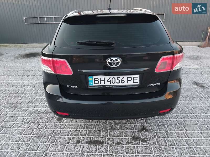 Універсал Toyota Avensis 2009 в Ізмаїлі