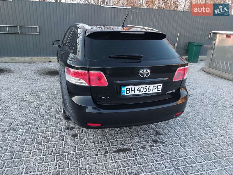 Універсал Toyota Avensis 2009 в Ізмаїлі