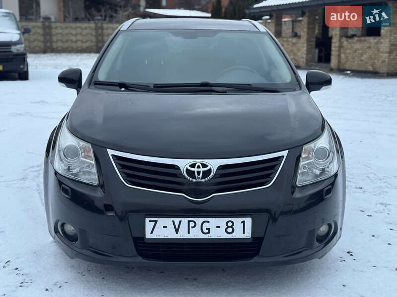 Универсал Toyota Avensis 2010 в Луцке фото 2 Универсал Toyota Avensis 2010 в Луцке