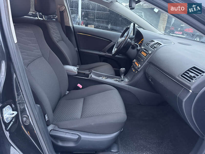 Универсал Toyota Avensis 2010 в Луцке фото 22 Универсал Toyota Avensis 2010 в Луцке
