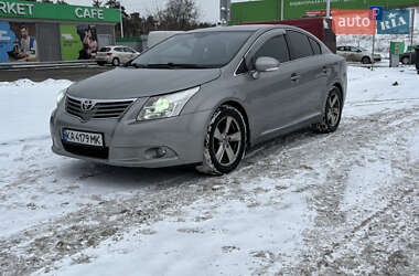 Седан Toyota Avensis 2011 в Киеве