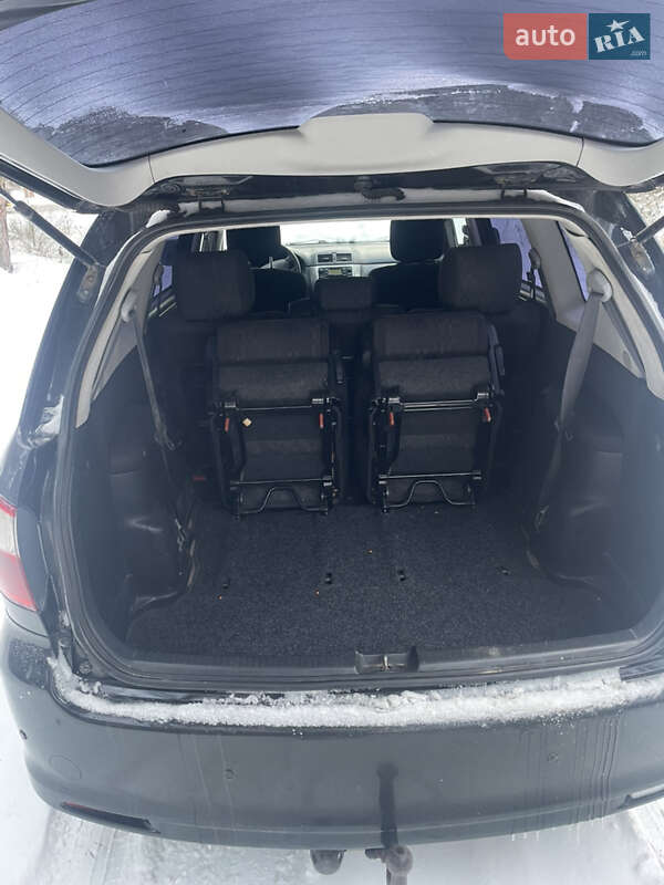 Универсал Toyota Avensis 2003 в Костополе фото 10 Универсал Toyota Avensis 2003 в Костополе