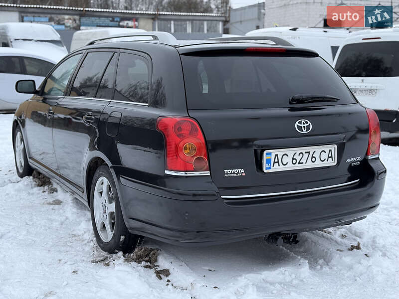 Универсал Toyota Avensis 2006 в Ровно