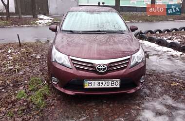 Седан Toyota Avensis 2012 в Полтаві
