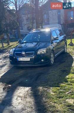 Універсал Toyota Avensis 2008 в Львові