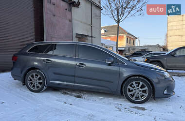 Універсал Toyota Avensis 2012 в Одесі