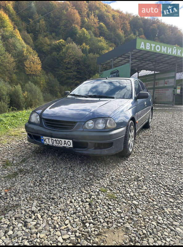 Toyota Avensis 1999