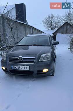 Универсал Toyota Avensis 2005 в Радивилове