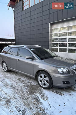Універсал Toyota Avensis 2006 в Ніжині