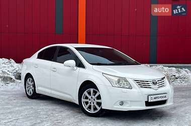 Седан Toyota Avensis 2012 в Киеве