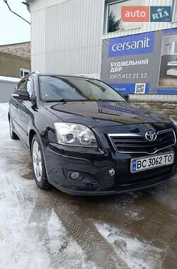 Универсал Toyota Avensis 2007 в Хмельнике