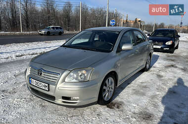 Ліфтбек Toyota Avensis 2004 в Полтаві