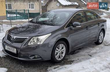 Седан Toyota Avensis 2009 в Тернополе