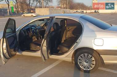 Седан Toyota Avensis 2000 в Одесі