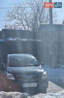 Седан Toyota Avensis 2011 в Виннице