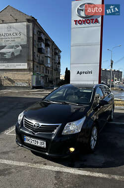 Універсал Toyota Avensis 2010 в Харкові