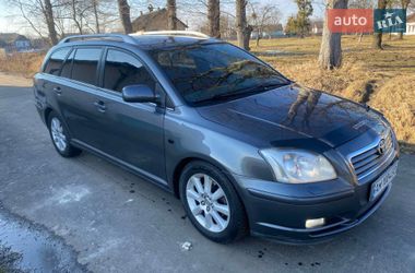 Універсал Toyota Avensis 2005 в Мирополі