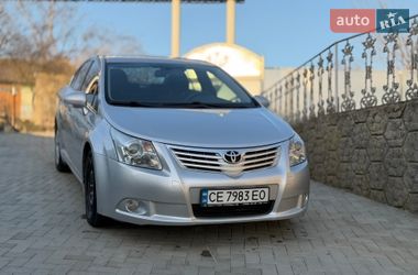 Седан Toyota Avensis 2008 в Чернівцях