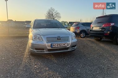 Седан Toyota Avensis 2005 в Тячеві