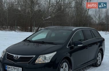 Універсал Toyota Avensis 2010 в Сумах
