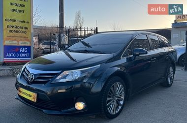 Универсал Toyota Avensis 2012 в Николаеве