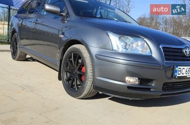Универсал Toyota Avensis 2006 в Самборе