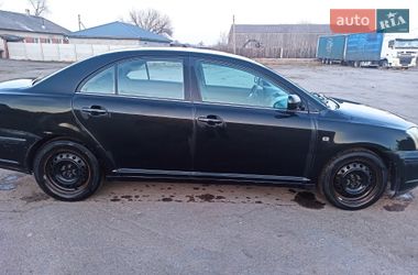 Седан Toyota Avensis 2005 в Рокитному