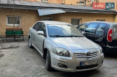 Лифтбек Toyota Avensis 2008 в Львове