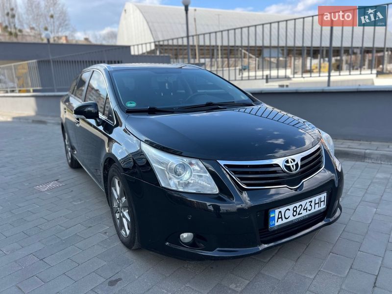 Универсал Toyota Avensis 2011 в Луцке