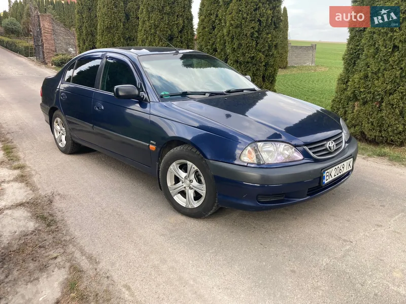 Toyota Avensis 2001