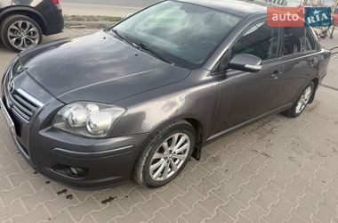 Седан Toyota Avensis 2006 в Тернополе