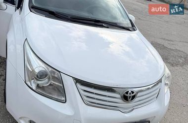 Седан Toyota Avensis 2011 в Днепре