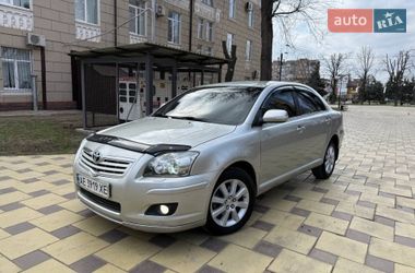 Седан Toyota Avensis 2007 в Кривом Роге