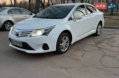 Седан Toyota Avensis 2013 в Кривом Роге