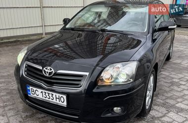 Седан Toyota Avensis 2008 в Львові