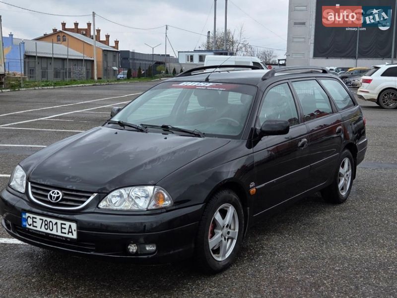 Универсал Toyota Avensis 2002 в Черновцах