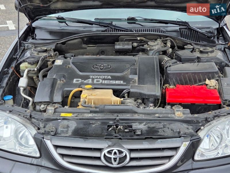 Универсал Toyota Avensis 2002 в Черновцах