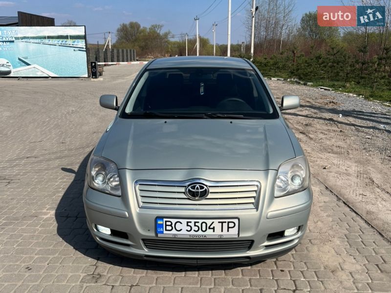 Toyota Avensis 2003