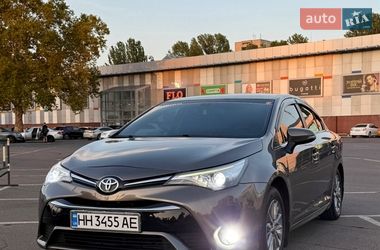 Седан Toyota Avensis 2016 в Одесі
