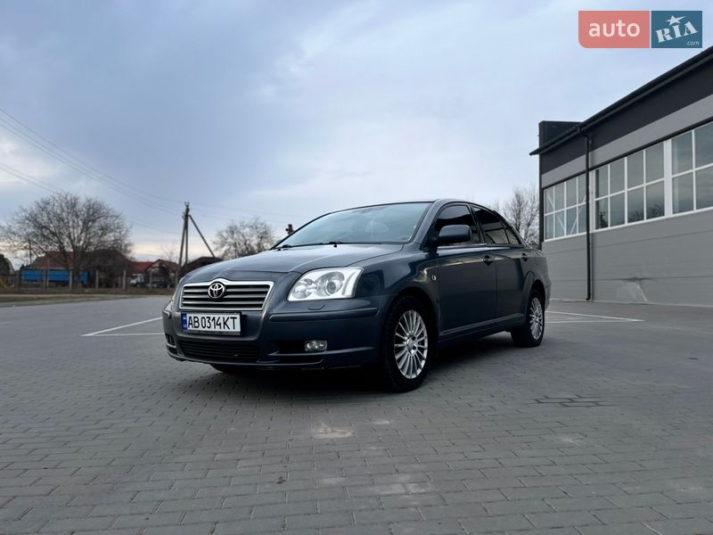Toyota Avensis 2004