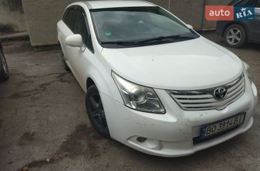 Універсал Toyota Avensis 2011 в Тернополі